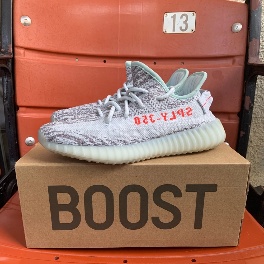 Yeezy Boost 350 V2 “Blue Tint” Size 5.5